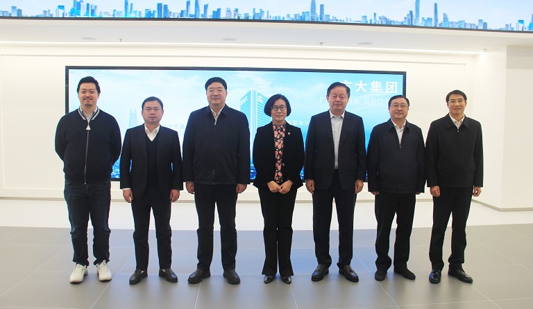 中共江西省委副書記、贛州市委書記吳忠瓊一行蒞臨方大集團(tuán)考察指導(dǎo)